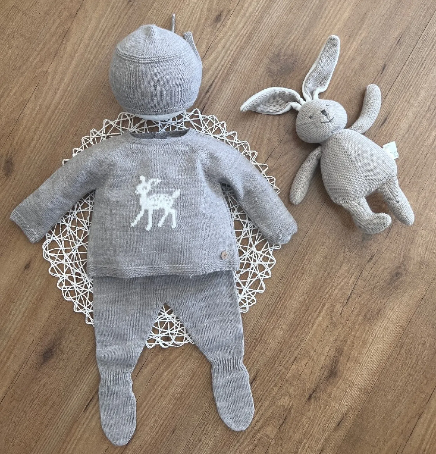 3-piece gender-neutral Bambi Collection outfit