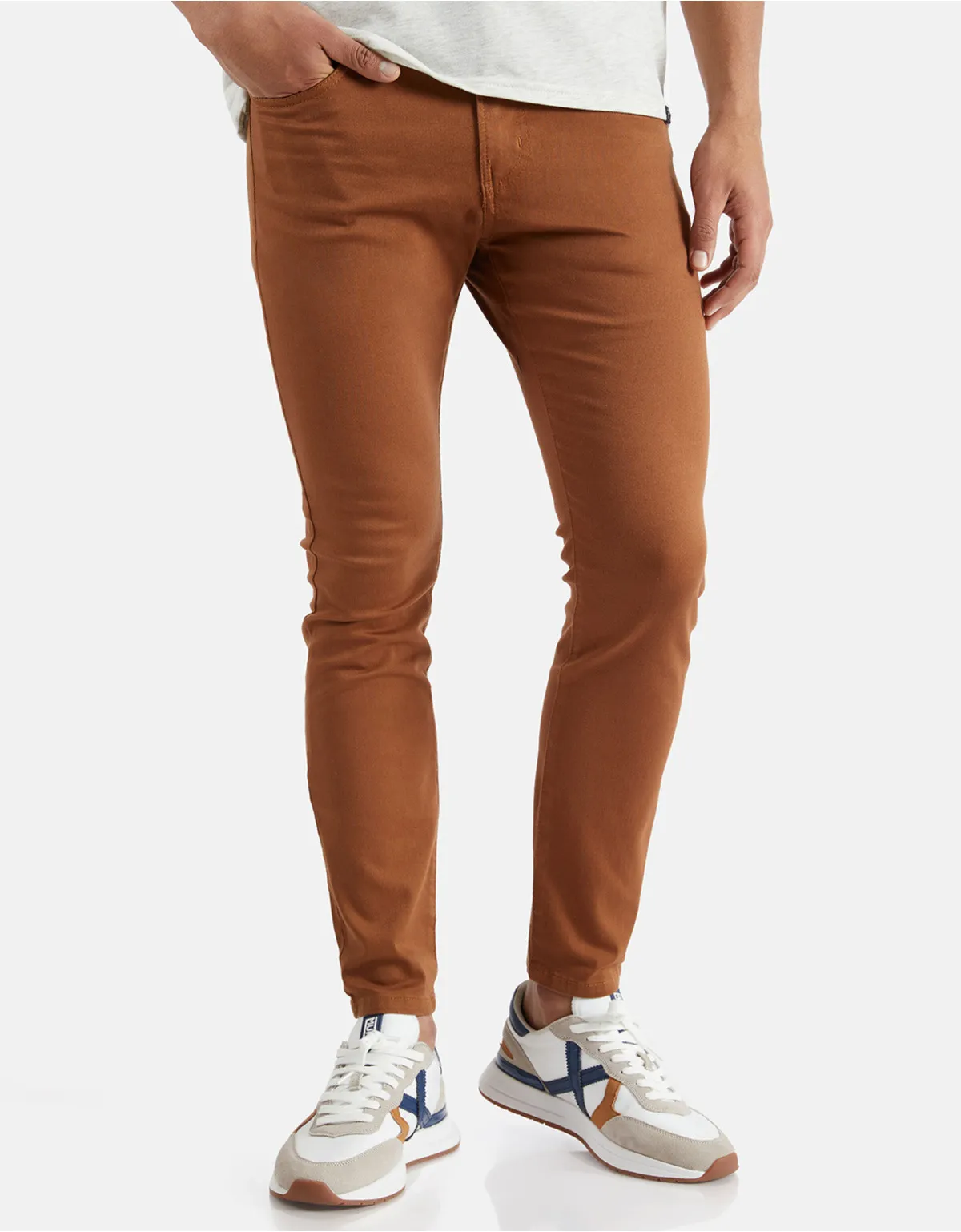 Super Kurax Skinny Brown Pants